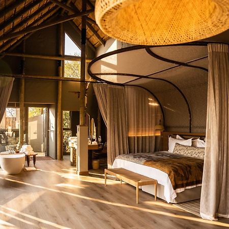 Victoria Falls River Lodge Екстер'єр фото