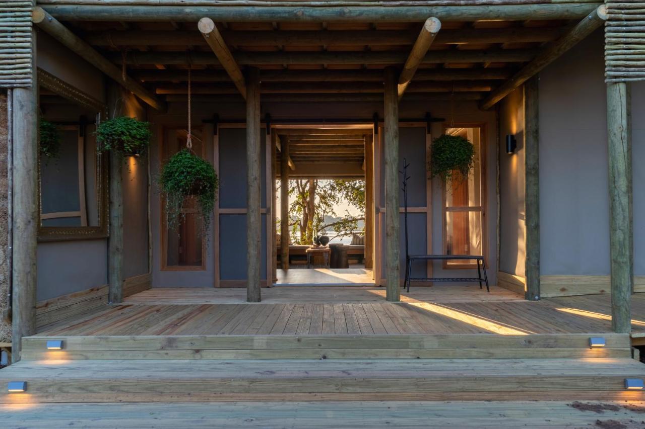 Victoria Falls River Lodge Екстер'єр фото
